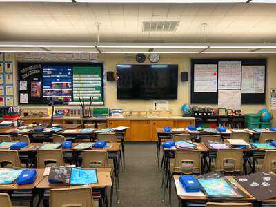 Everett Elementary School Classroom Standard in Modesto