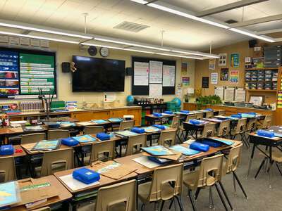 Everett Elementary School Classroom Standard in Modesto