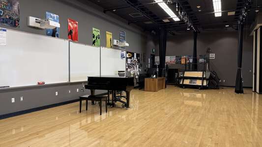 Beacon Park School (K-8) Stage Classroom in Irvine 2