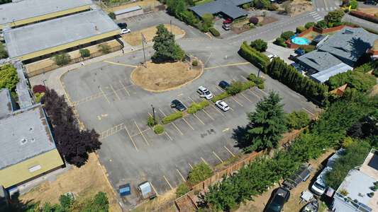 Nautilus K-8 Parking Lot - Main in Federal Way