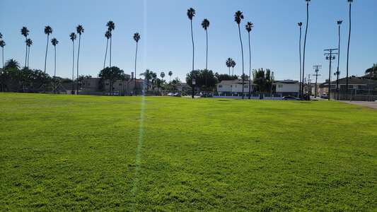 Ethel Dwyer Middle School in Huntington Beach California Slideshow Image 6