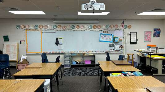 Fort Daniel Elementary School Classroom Standard in Dacula