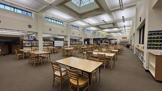Lake Oswego High School Library in Lake Oswego 2
