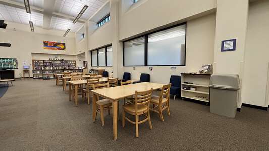 Lake Oswego High School Library in Lake Oswego 3