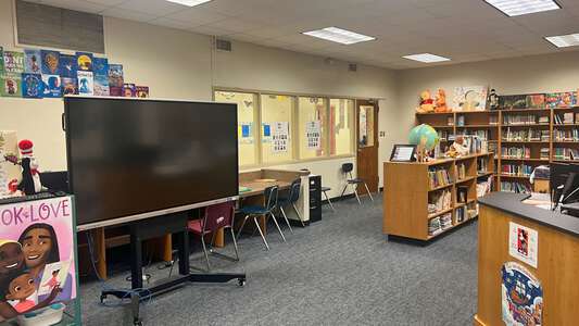 LaBelle Aire Elementary School Library in Baton Rouge
