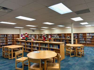 Riverside Middle School Library in Fort Worth