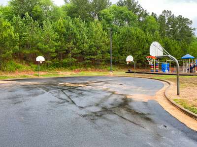 High Shoals Elementary School Outdoor Basketball Courts in Bishop
