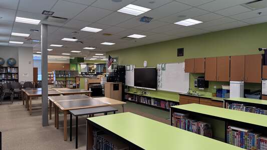 Alexander Graham Bell Elementary School Library in Kirkland