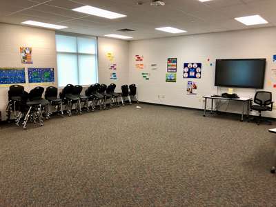 Elmdale Elementary School Library in Springdale