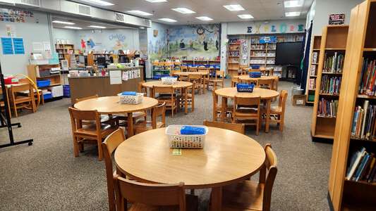 Ritta Elementary School Library in Knoxville