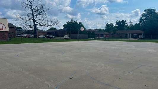LaBelle Aire Elementary School Outdoor Basketball Courts in Baton Rouge