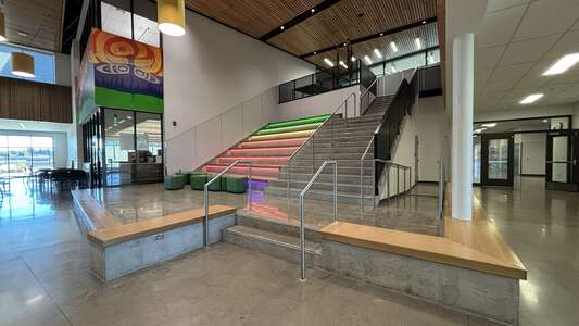 Cascade Middle School Cafeteria in Eugene 2