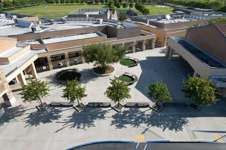 Cypress Village Elementary School Front Outdoor Area in Irvine