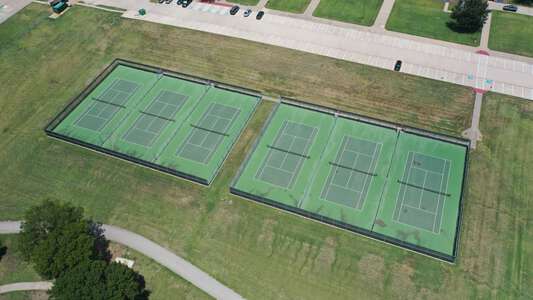 Highland Middle School Tennis Courts in Fort Worth 2