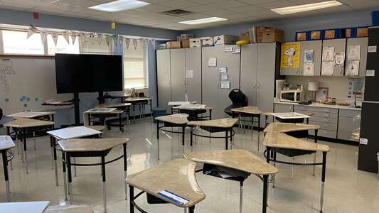 Widen Elementary School Classroom Standard in Austin 2