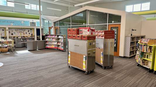 Westridge Elementary School Library in Lake Oswego