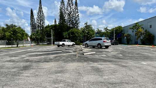 Amelia Earhart Elementary School Parking Lot - Front in Hialeah 2