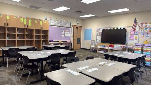 Lake Pointe Elementary School Classroom Standard in Fort Worth 3