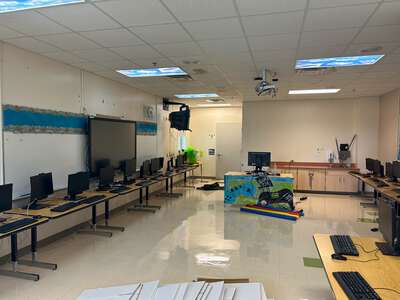 Goulds Elementary School Classroom Standard in Miami 2