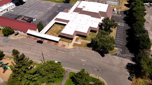 Walnut Grove Elementary School Parking Lot in Walnut Grove 3