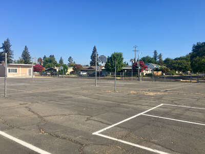 Zamora Elementary School Outdoor Basketball Courts in Woodland