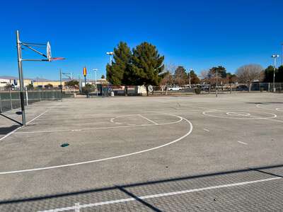 Gragson - Oran K. Elementary School Outdoor Basketball Courts in Las Vegas