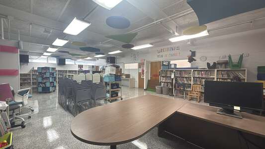 Airline Park Academy for Advanced Studies Library in Metairie 2