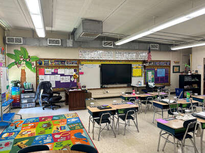 Sterchi Elementary School Classroom Standard in Knoxville