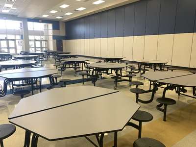 Roanoke Elementary School Cafeteria in Roanoke