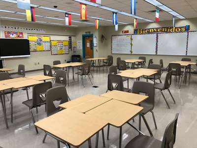 Corner Lake Middle School Classroom Standard in Orlando 2