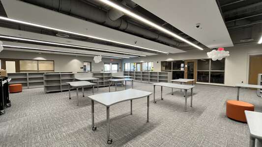 Skybrooke K-8 School Media Center in Lutz
