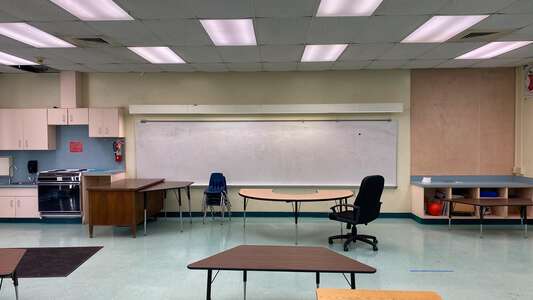 Croissant Park Elementary School Classroom Standard in Fort Lauderdale