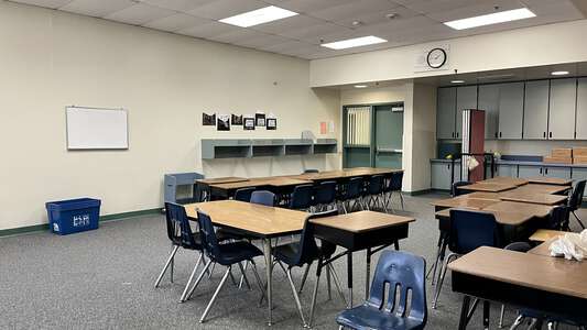 Delaine Eastin Elementary School Classroom Standard in Union City