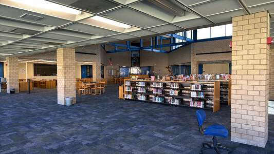 Wichita Northwest High School Library in Wichita 4