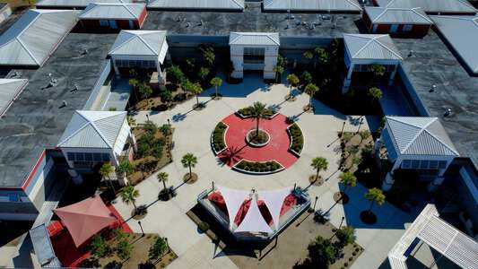 Creekside High School Quad in St. Johns