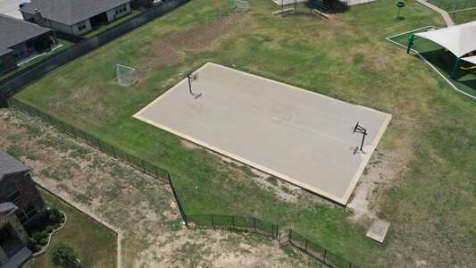 Lake Pointe Elementary School Outdoor Basketball Courts in Fort Worth 2