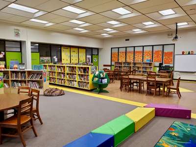 Lake Alfred Elementary School Media Center in Lake Alfred