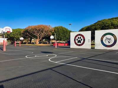 Alta Vista Elementary School Basketball Courts in Redondo Beach