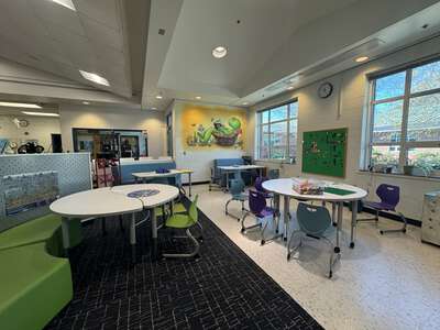 Hermitage Elementary School Library in Virginia Beach