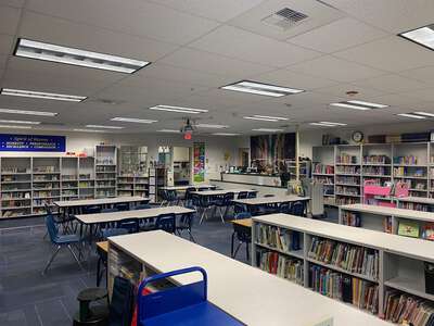 Skyway Elementary School Library in Coeur d' Alene 2