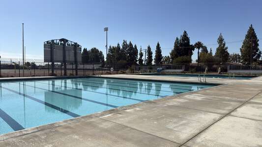 Eisenhower High School Pool in Rialto 4