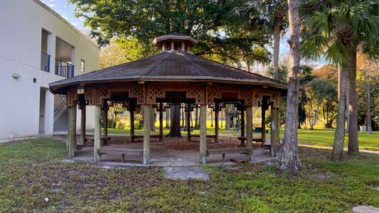 Tamarac Elementary School Outdoor Area in Tamarac