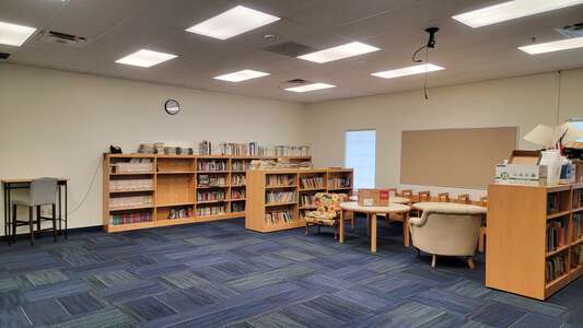Pathfinder Academy K-8 Library in Mesa