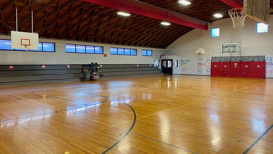 Columbus Elementary School Gym - ES in Columbus
