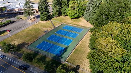 Kirkland Tennis Courts