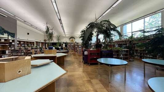 South Eugene High School Library in Eugene