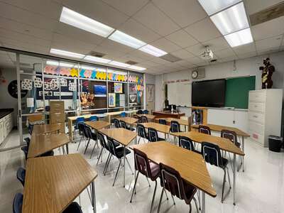 American Senior High School Classroom Standard in Miami