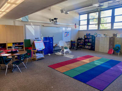 Room 06 - Classroom