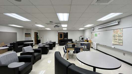 Benefield Elementary School Classroom Standard in Lawrenceville 4