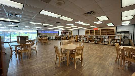 Texas High School Library in Texarkana 3